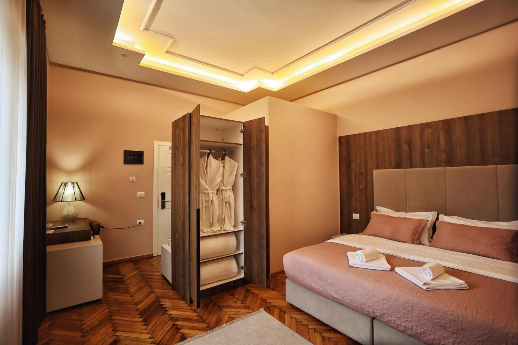 Vila Casablanca - Boutique Hotel & Restaurant Shkodër 외부 사진