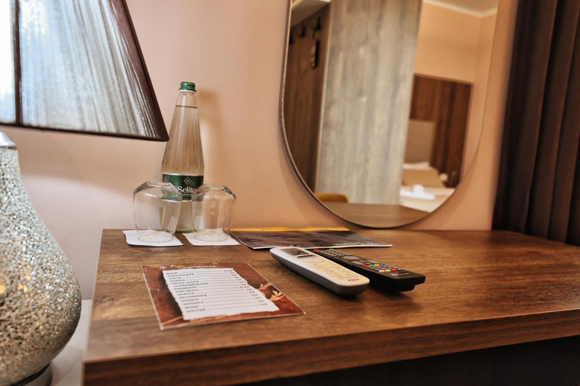 Vila Casablanca - Boutique Hotel & Restaurant Shkodër 외부 사진